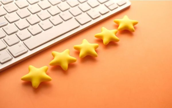 Des étoiles pour la notation des fiches établissement Google